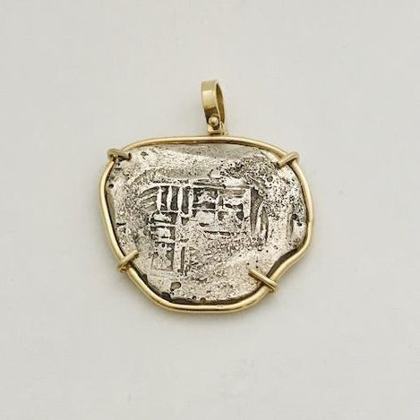King's coat of arms on reverse of coin